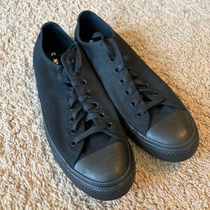 Men’s Converse Chuck Taylor Low Tops